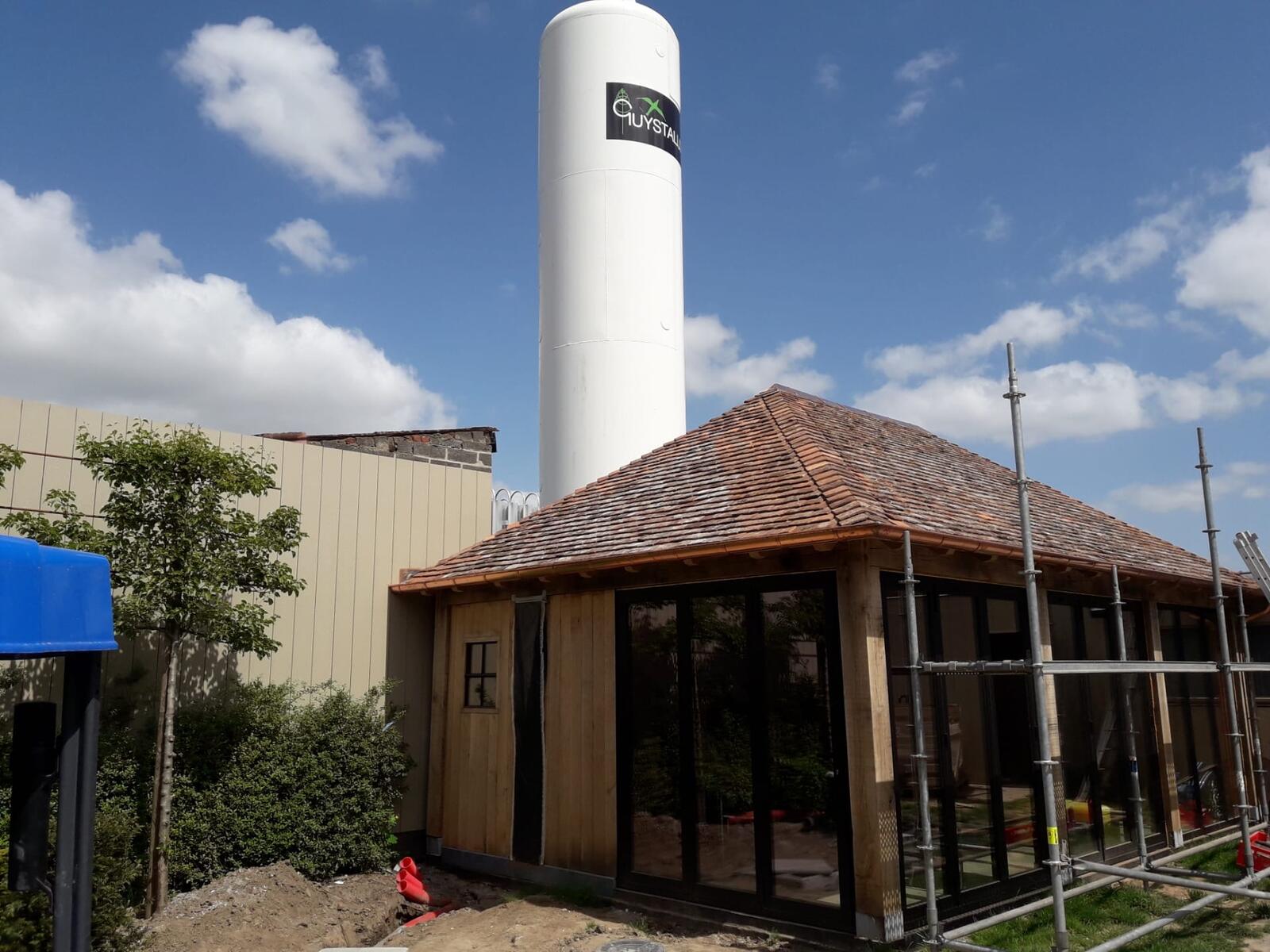 bijgebouw - nieuwbouw - oude bourgondische tegelpannan 
