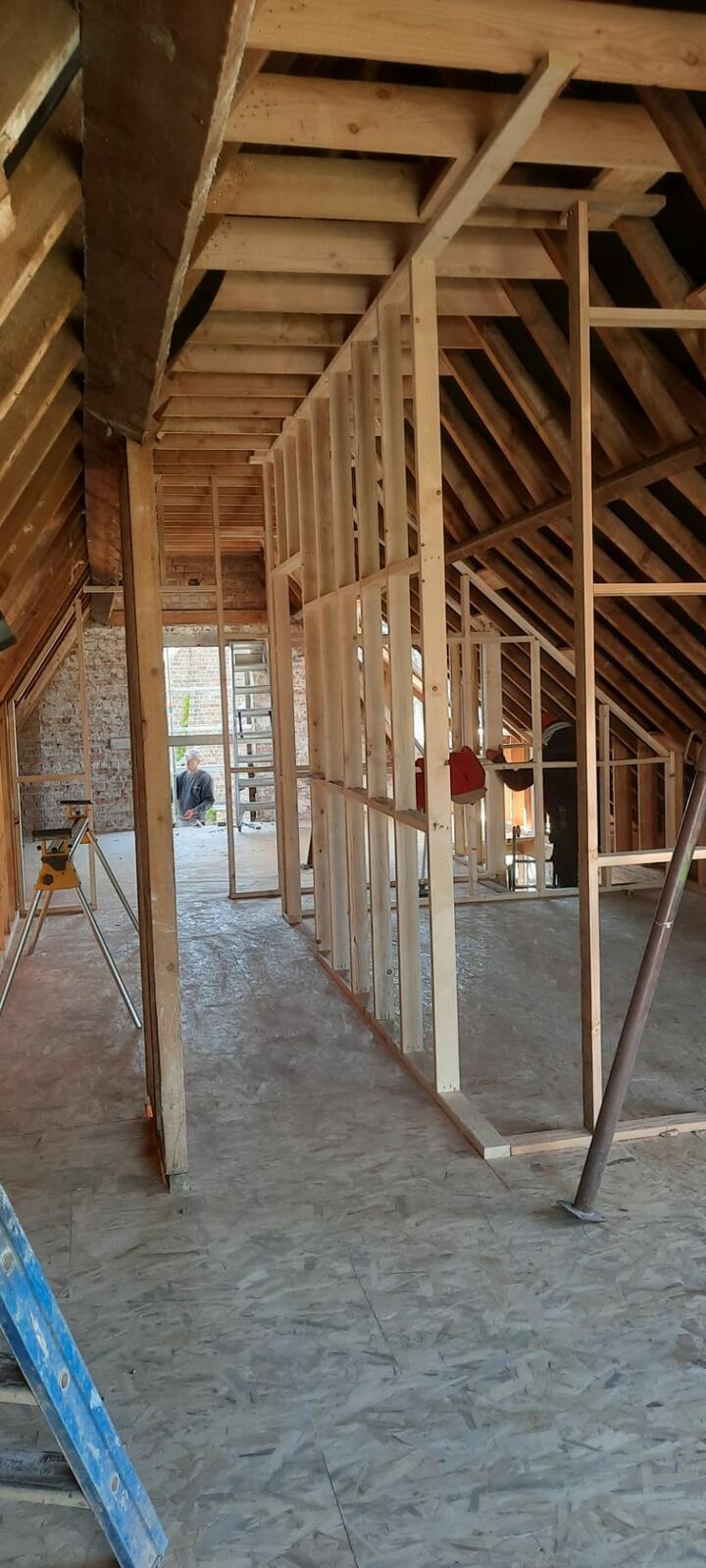 dddakwerken - renovatie + timmerwerk