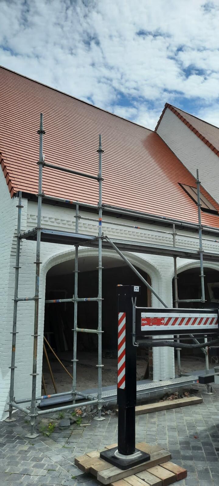 dddakwerken - renovatie - tegelpan 301 natuurrood