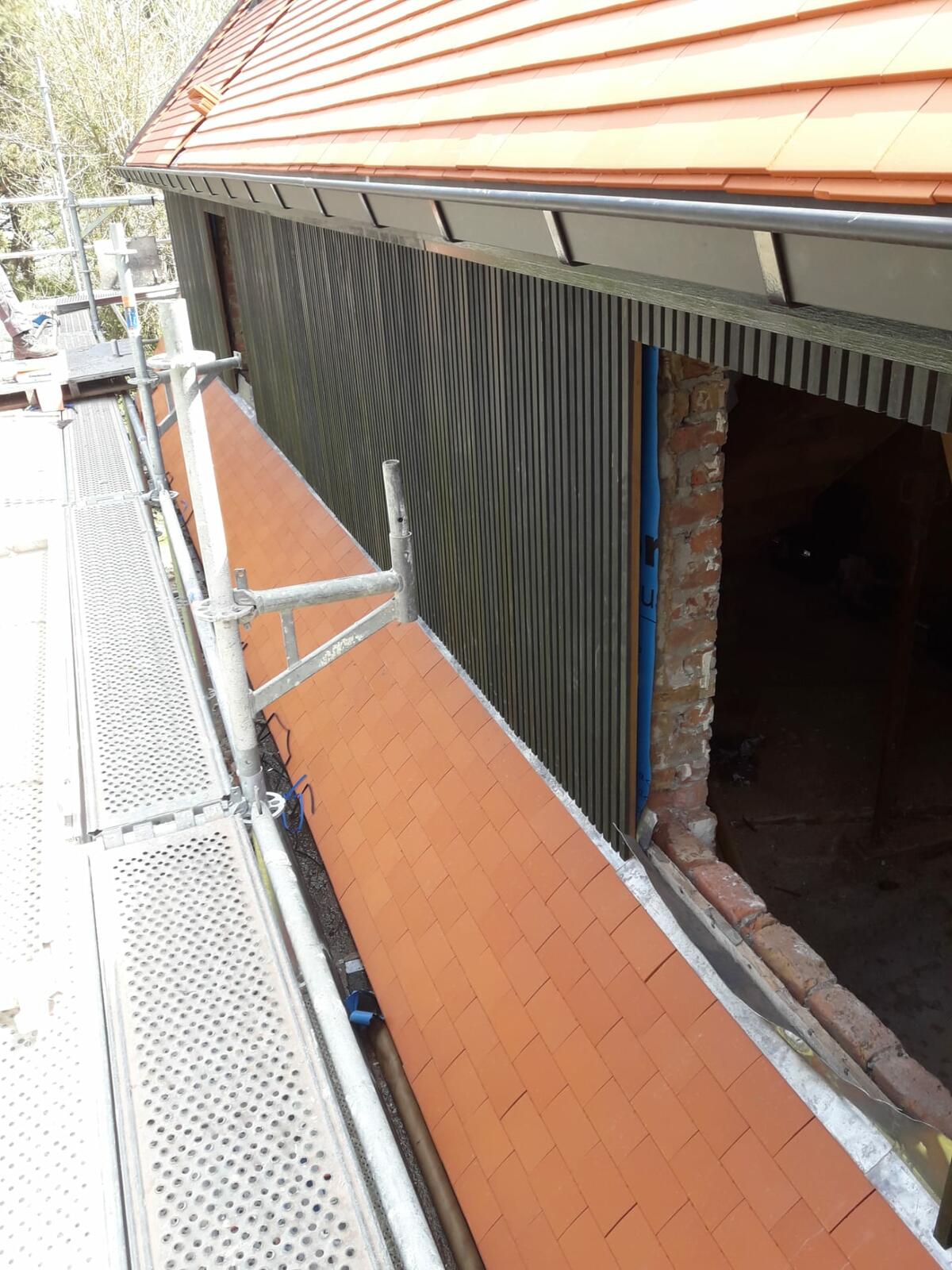 dddakwerken - renovatie + timmerwerk