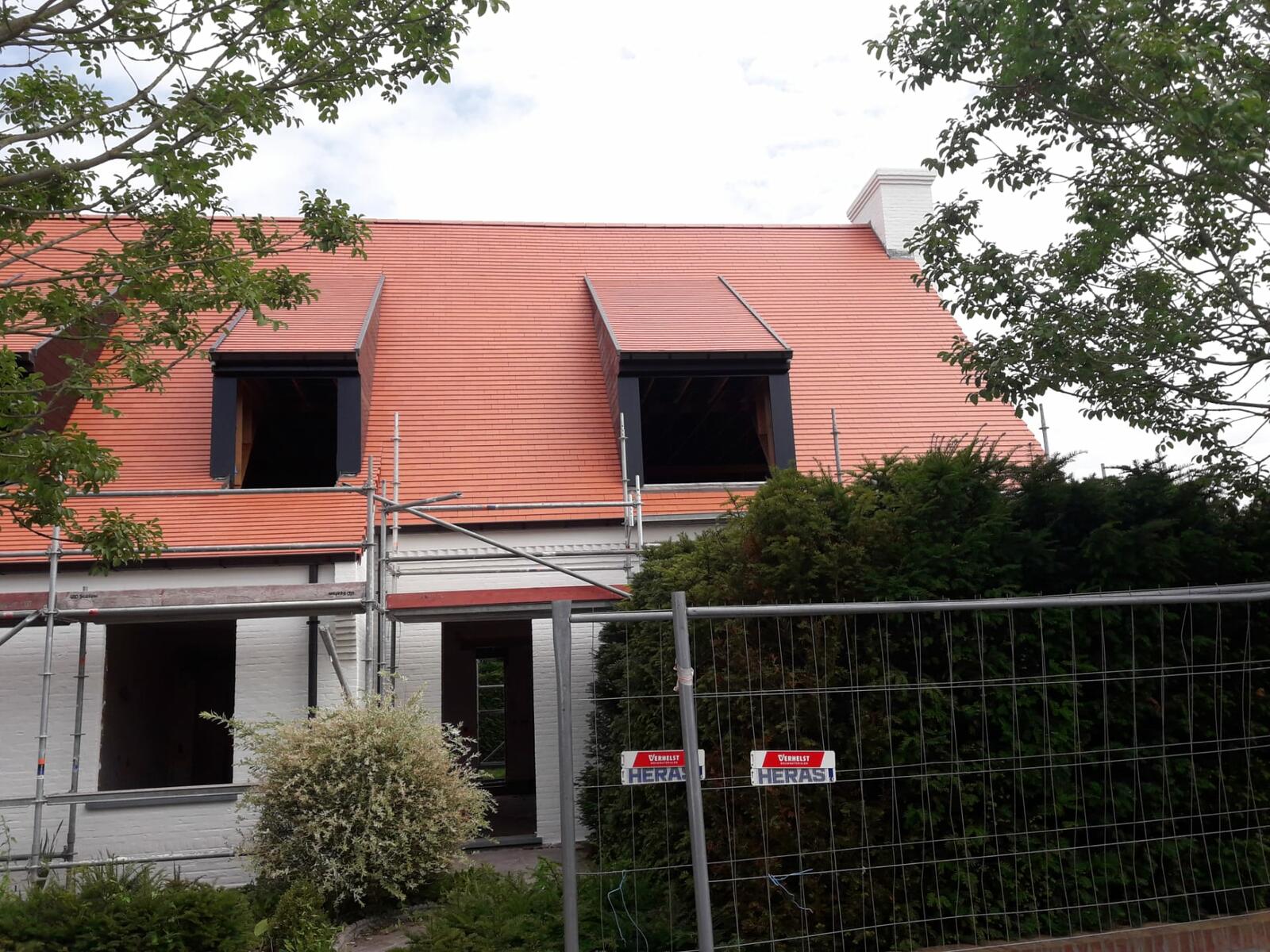 dddakwerken - renovatie - tegelpan 301 natuurrood