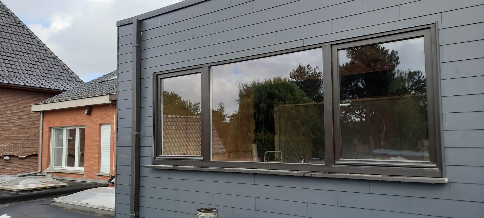 gevelbekleding in leien halfsteensverband