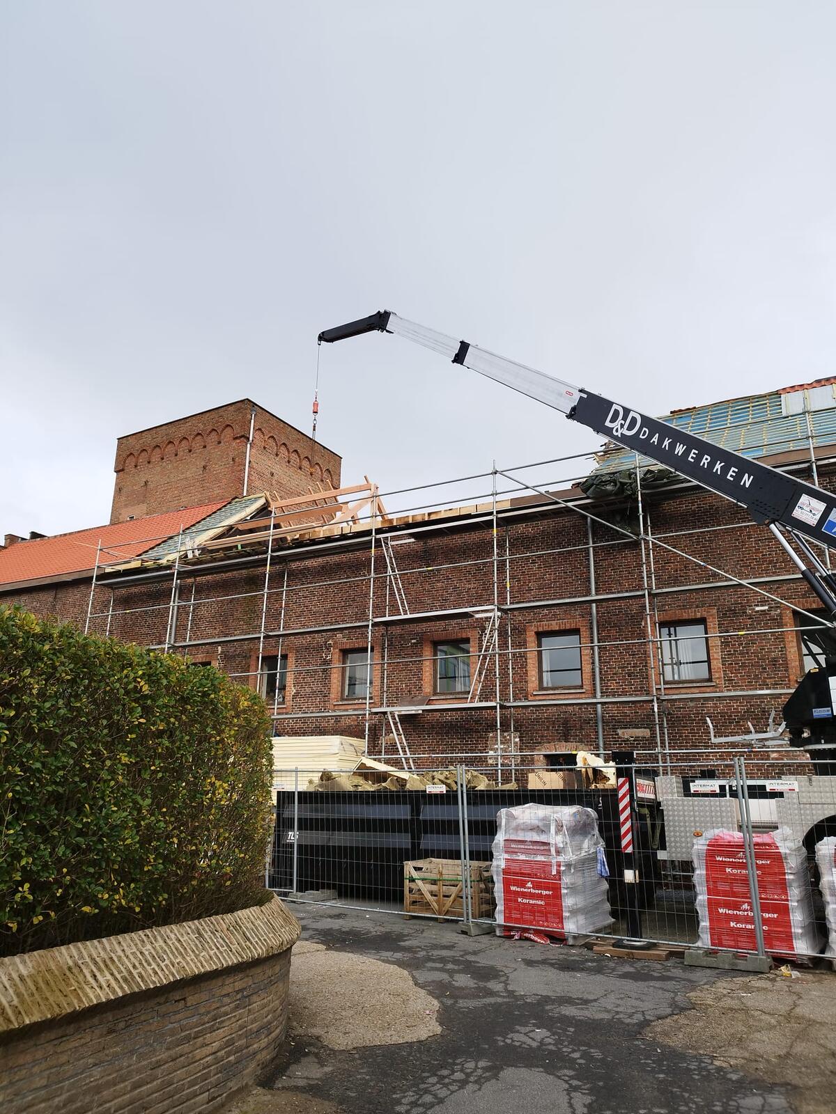 d-ddakwerken Tielt - timmerwerken - douglas - sarking - Brugge