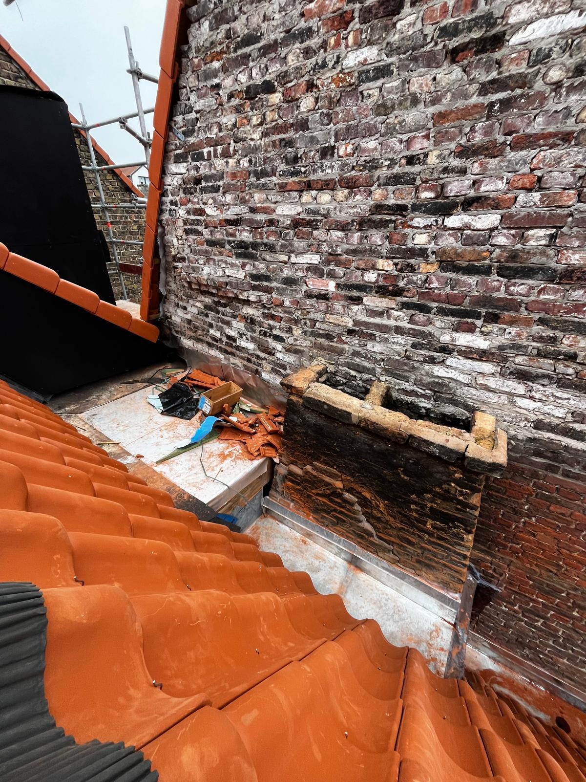d-ddakwerken Tielt - kapconstructie - Velux - Koramic Vlaamse pan rood
