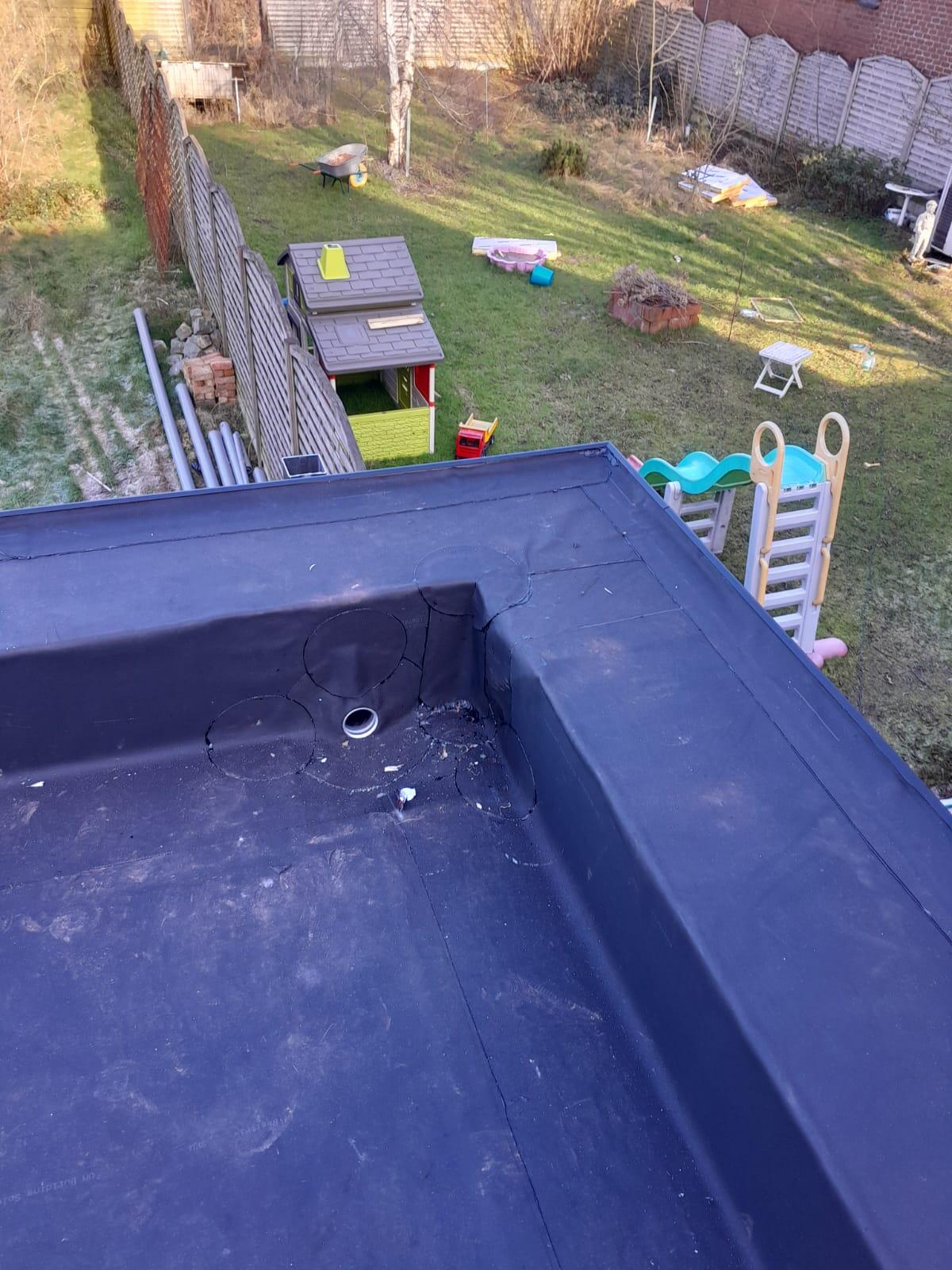 d-ddakwerken Tielt - platte daken - EPDM - Velux platdakvenster - Zwevegem