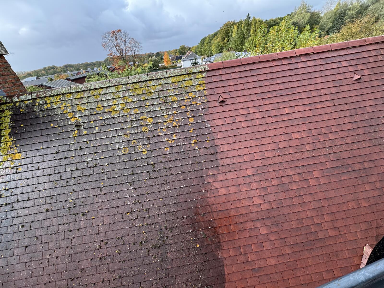 afspuiten van tegelpannen